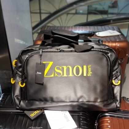 Перевод на рынке сумок