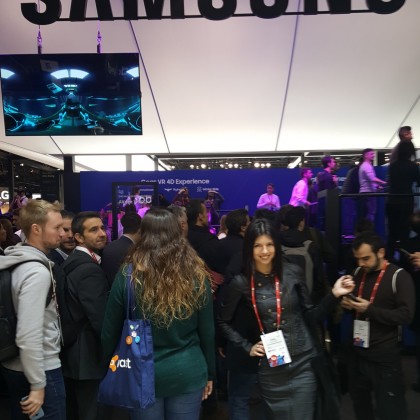 Переводчик Cristina на выставке Mobile congress