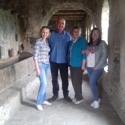 Экскурсия в винном погребе в монастыре Некреси (Грузия)