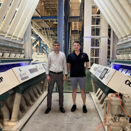 Перевод на заводе Посещение завода риса