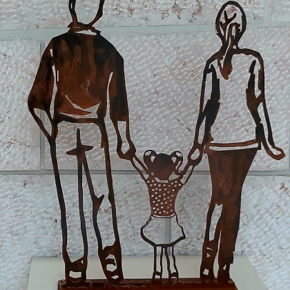 Переводчик Игорь на выставке Современное искуство