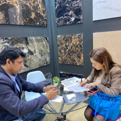 Переводчик Сайфул на выставке Мосбилд2022