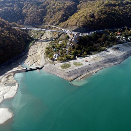 Экскурсия в Ананури, Грузия