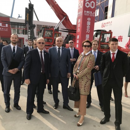 Переводчик Максим на выставке BAUMA 2018 в составе делегации правительства Кемеровской области