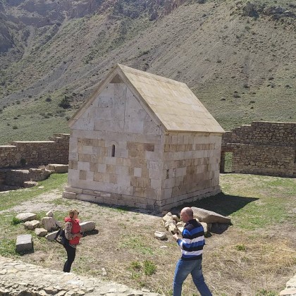 Экскурсия в крепости Геворга Марзпетуни