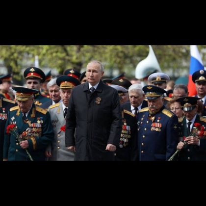 Переводчик Nasir на выставке Дели