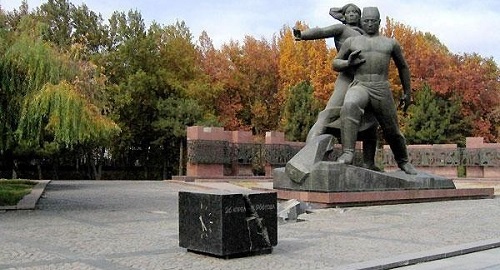 Ташкент_Монумент_Мужество